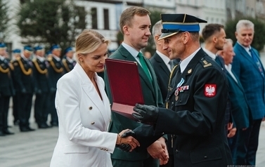 Nadanie sztandaru Komendzie Powiatowej Państwowej Straży Pożarnej w Pucku 6