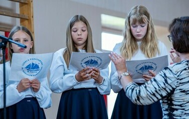 Zakończenie roku szkolnego 2023/2024 w Szkole Podstawowej im. Mariusza Zaruskiego w Pucku 10