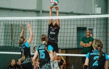 Turniej Piłki Siatkowej o Puchar Pucka w kategorii młodziczek 10