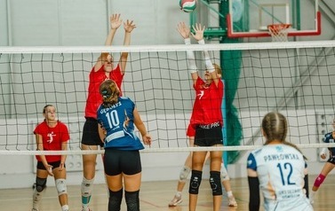 Turniej Piłki Siatkowej o Puchar Pucka w kategorii młodziczek 13
