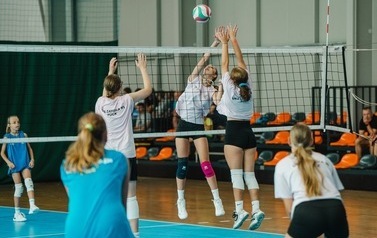 Turniej Piłki Siatkowej o Puchar Pucka w kategorii młodziczek 15