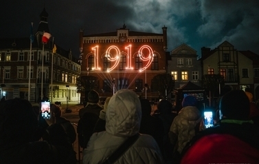 Pokaz laserowy "105. rocznica Zaślubin Polski z Morzem w Pucku" 13
