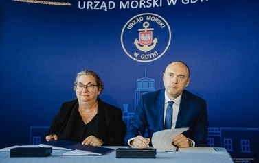 Podpisanie umowy na budowę falochronu zachodniego 8