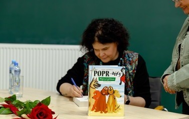 Spotkanie autorskie z Anną Sakowicz 2