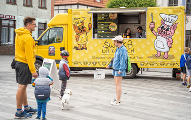 IV Zlot FoodTruck&oacute;w w Pucku #jeMYnaRynku 21