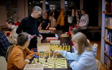 Klub Gier Planszowych w Bibliotece Publicznej im. Zaślubin Polski z Morzem w Pucku - rodziny z dziećmi 10