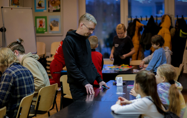 Klub Gier Planszowych w Bibliotece Publicznej im. Zaślubin Polski z Morzem w Pucku - rodziny z dziećmi 32