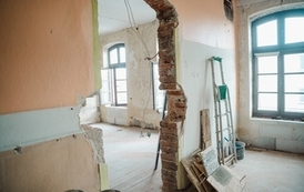 Podpisanie umowy na realizację zadania pn. &bdquo;Remont ratusza w Pucku - adaptacja pomieszczeń na salę ślub&oacute;w&rdquo;. 1