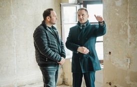 Podpisanie umowy na realizację zadania pn. &bdquo;Remont ratusza w Pucku - adaptacja pomieszczeń na salę ślub&oacute;w&rdquo;. 5