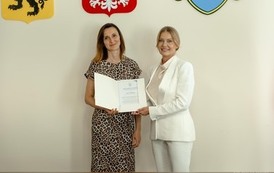 Wręczenie akt&oacute;w nadania stopnia nauczyciela mianowanego 7