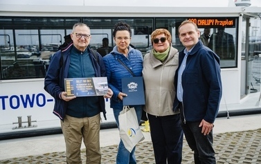 Pierwszy rejs tramwaju wodnego 10