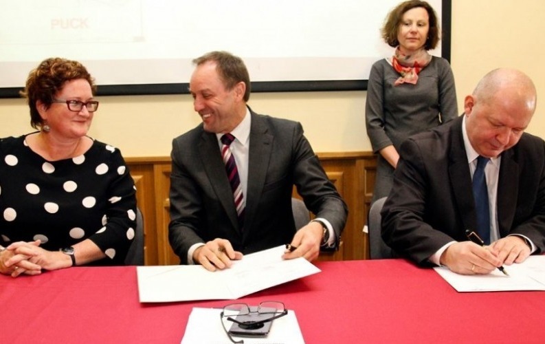 Zdjęcie do Podpisanie umowy o dofinansowanie projektu Rewitalizacja - ważna sprawa