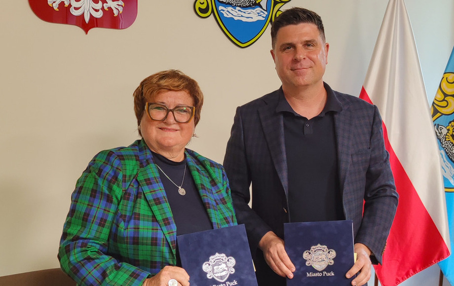 Zdjęcie do PODPISANIE UMOWY NA REALIZACJĘ ZADANIA PN. &bdquo;Kompleksowa termomodernizacja...