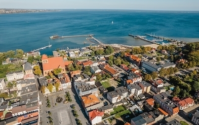 Zdjęcie do Dzierżawy na obszar Starego Rynku i teren przy plaży na sezon letni w 2023 r.