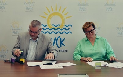 Zdjęcie do Podpisanie umowy na realizację zadania &bdquo;Rozdział kanalizacji og&oacute;lnospławnej (zlewnia A i C) - modernizacja sieci kanalizacji deszczowej wraz z odtworzeniem nawierzchni ulic i chodnik&oacute;w &ndash; część 1&rdquo;